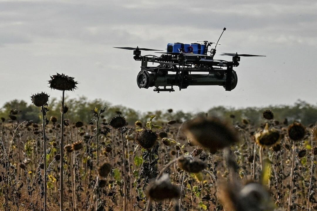 Sự phổ biến của UAV trên chiến trường hiện đại đã biến chúng thành công cụ không thể thiếu trong các chiến dịch tấn công (Ảnh: Reuters).